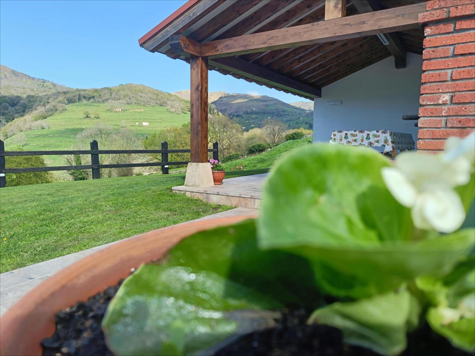 Casa Rural Los Riveros De Jeromo Selaya Exterior photo
